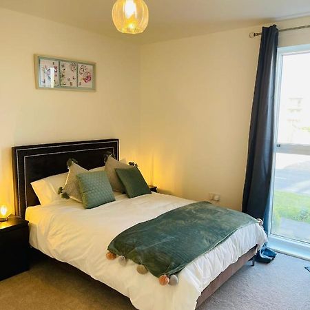 Deluxe 2-Bedroom Home Away Erith Ngoại thất bức ảnh