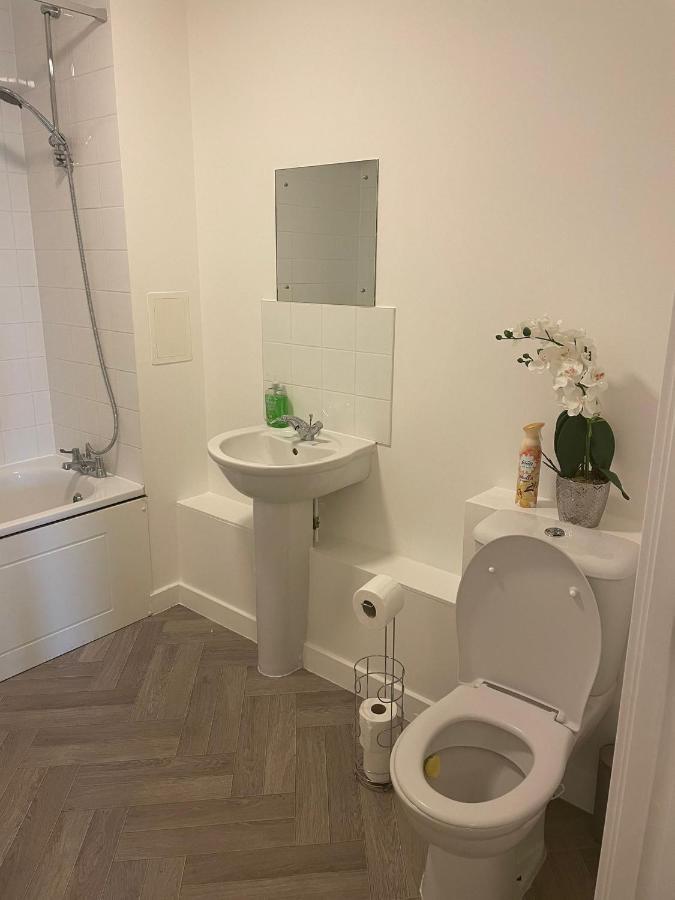 Deluxe 2-Bedroom Home Away Erith Ngoại thất bức ảnh